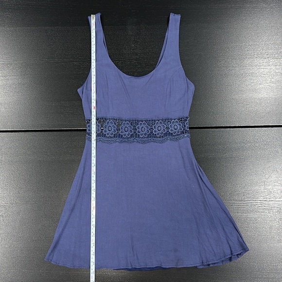 Tobi Blue Mini Dress with Crochet Flower Waist Insert - S - Picture 8 of 10